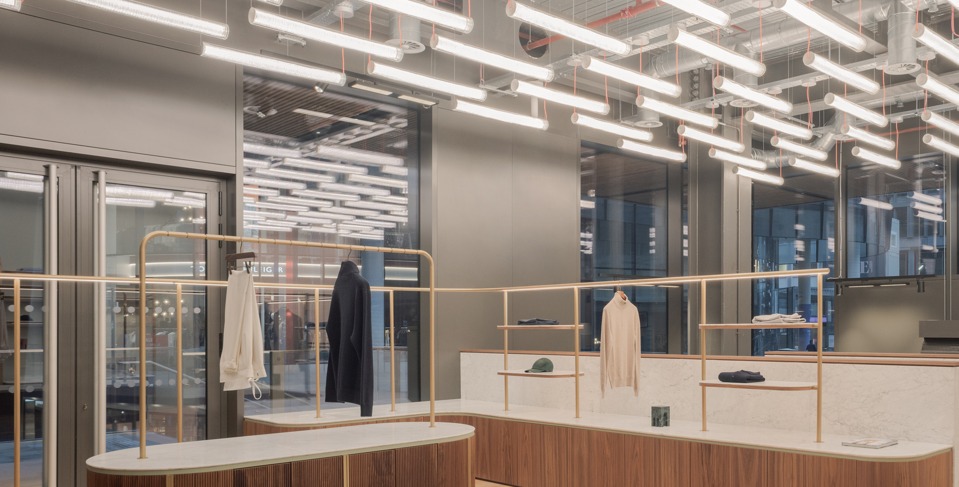 Image of the shop's main hall illuminated with Criosfera